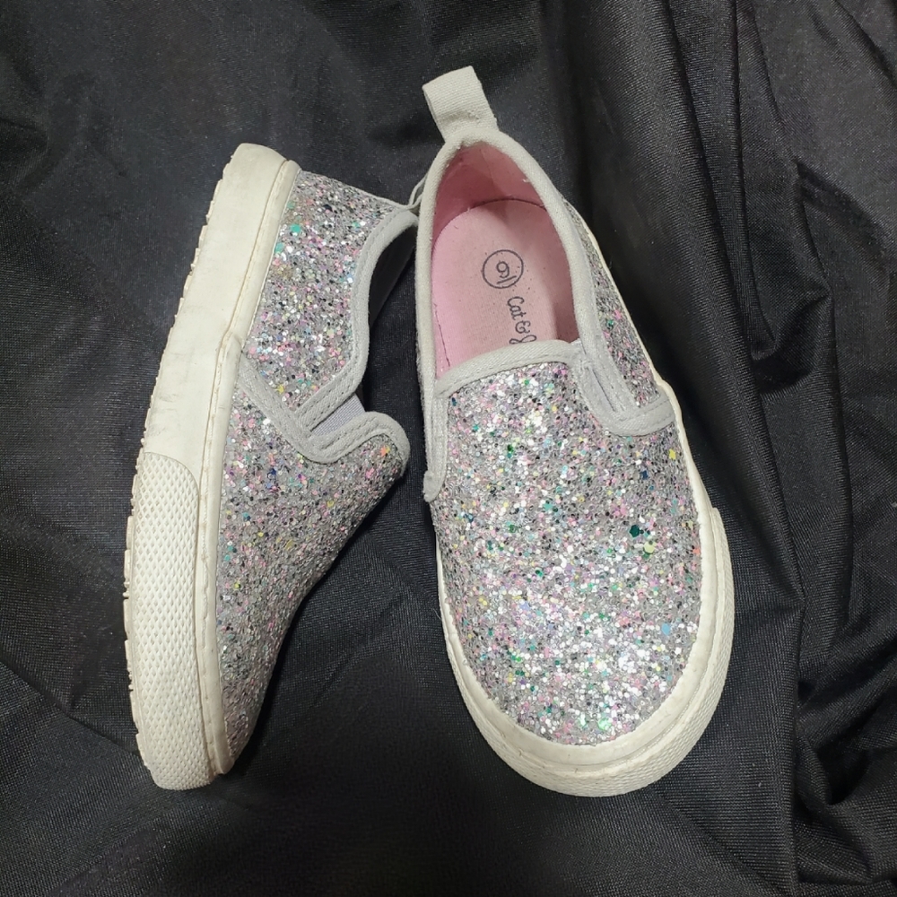 Cat & Jack toddler girl size 9 shoe